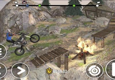 极限摩托4重制版下载-极限摩托4重制版(TX Legends)0.9.12 最新版